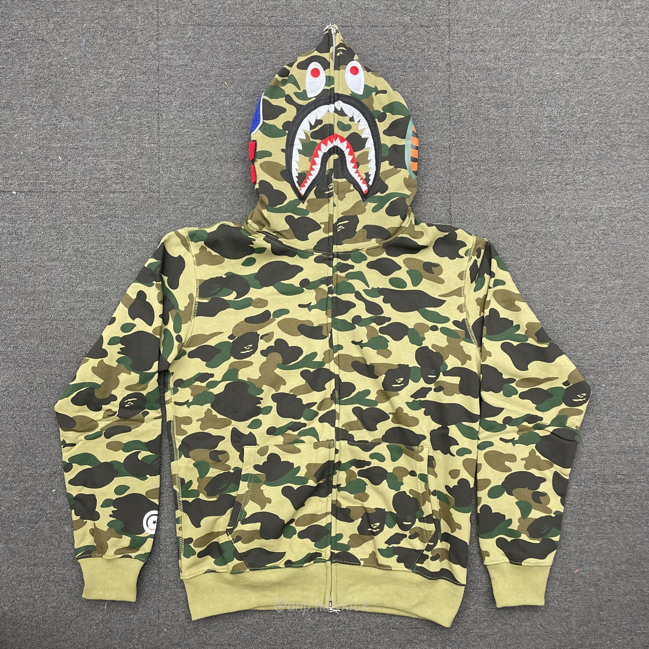 Bape Ladies 1st Camo Boa Shark Hoodie Green (2) - newkick.cc